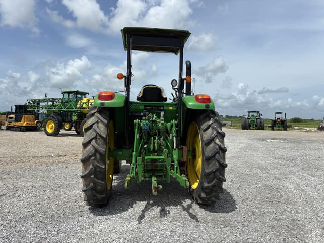 Image of John Deere 6120M equipment image 3