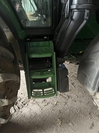 Image of John Deere 6120M equipment image 4