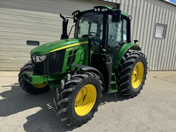 Image of John Deere 6120M equipment image 1
