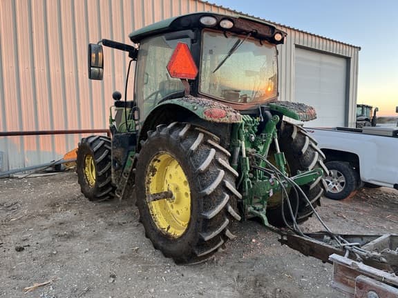 Image of John Deere 6120R equipment image 3