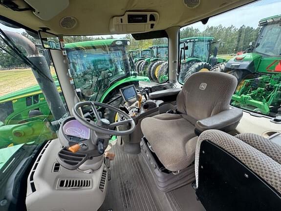 Image of John Deere 6145R equipment image 4