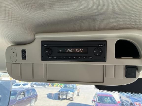 Image of John Deere 6155R equipment image 3