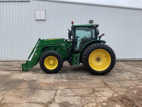 2020 John Deere 6155R Equipment Image0