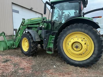 Main image John Deere 6215R