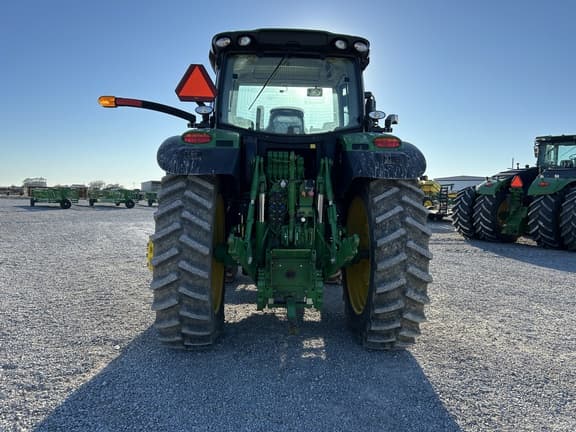 Image of John Deere 6215R equipment image 3