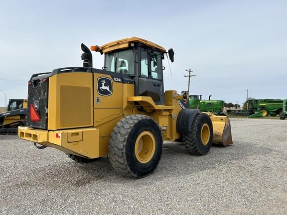 Image of John Deere 624L equipment image 4