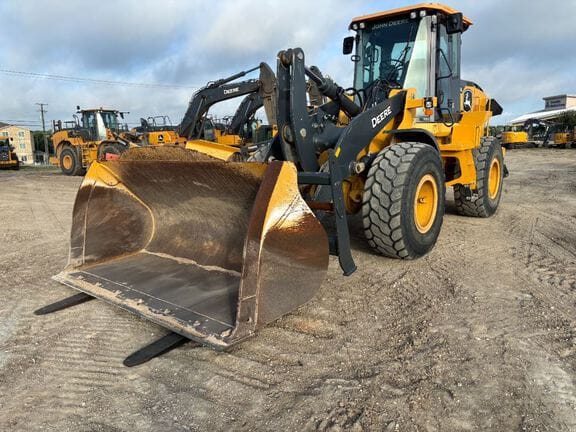 2020 John Deere 624L Equipment Image0