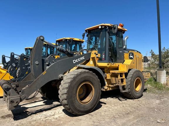 Image of John Deere 624L Primary image