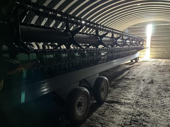 Image of John Deere 635F equipment image 4