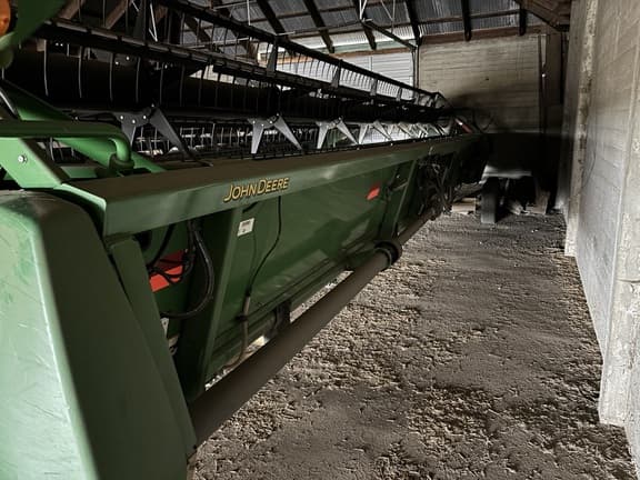 Image of John Deere 635F equipment image 3