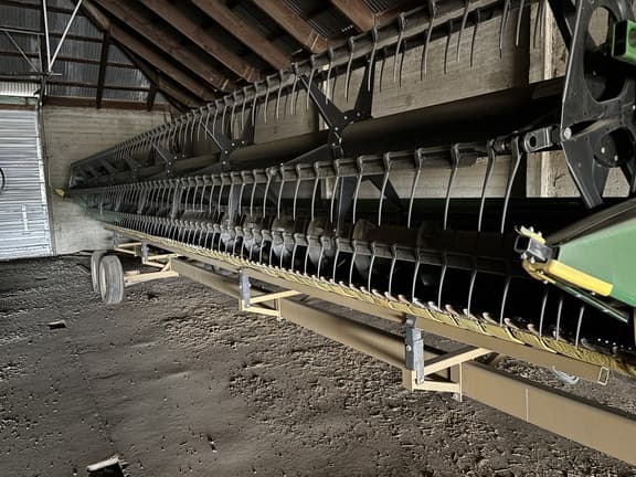 Image of John Deere 635F equipment image 1