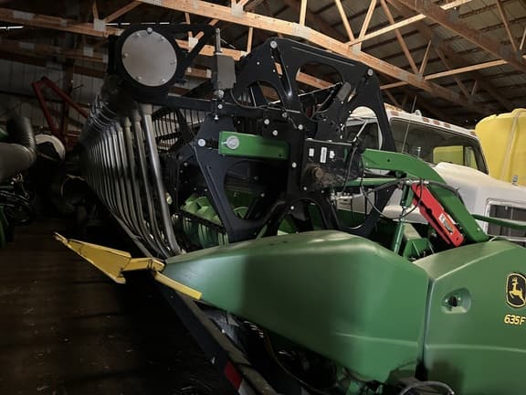 Image of John Deere 635F equipment image 1