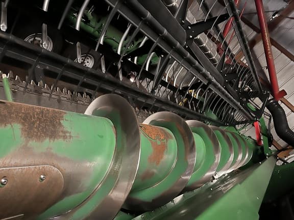 Image of John Deere 635F equipment image 3