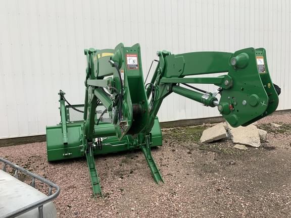 Image of John Deere 660R equipment image 2