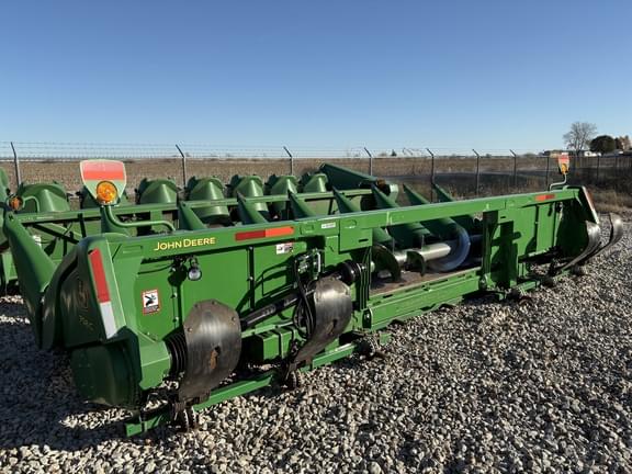 Image of John Deere 708C equipment image 4