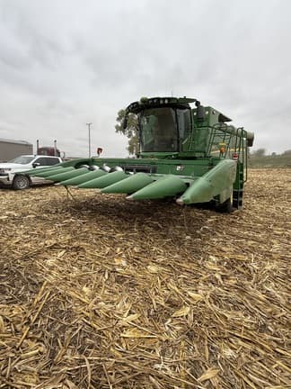 Image of John Deere 708C equipment image 4