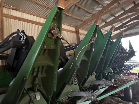 Image of John Deere 708C equipment image 2