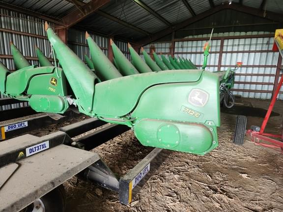 Image of John Deere 712C Primary image