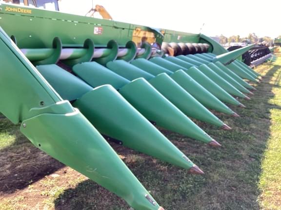 Image of John Deere 712C Primary image