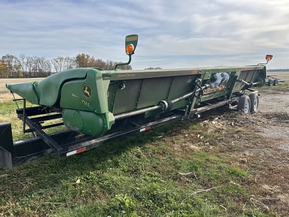 Image of John Deere 712C Primary image