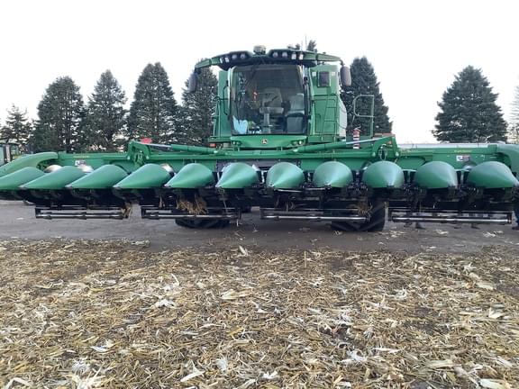 Image of John Deere 712FC equipment image 1