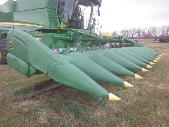 Image of John Deere 712FC equipment image 1