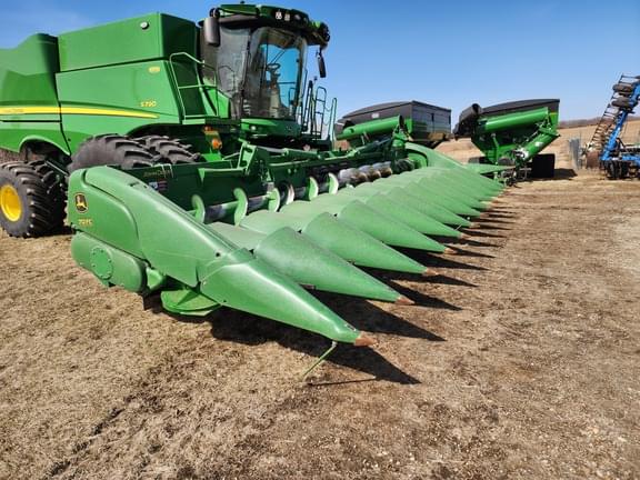 Image of John Deere 712FC Primary image