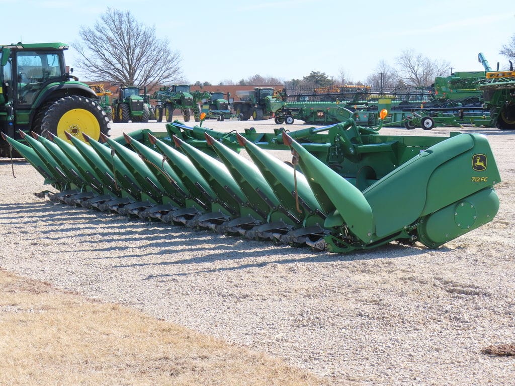 2020 John Deere 712FC Equipment Image0