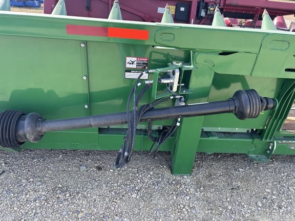 Image of John Deere 716C equipment image 4