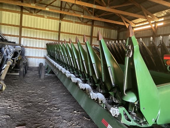 Image of John Deere 718C equipment image 3