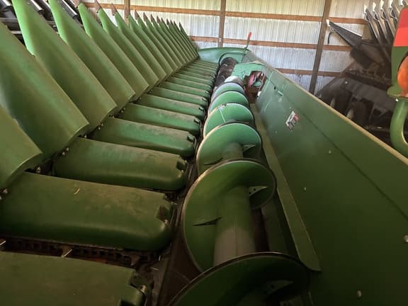 Image of John Deere 718C equipment image 2