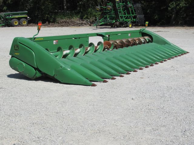 Image of John Deere 718C equipment image 1