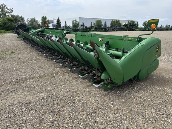 Image of John Deere 718C equipment image 4
