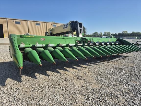 Image of John Deere 718C equipment image 1