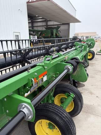 Image of John Deere 735D equipment image 2