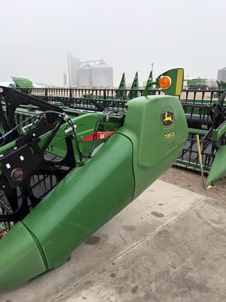 Image of John Deere 735D equipment image 2