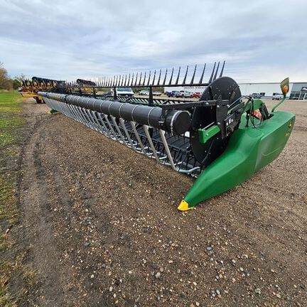 2020 John Deere 735FD Equipment Image0