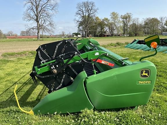 Image of John Deere 740FD equipment image 1