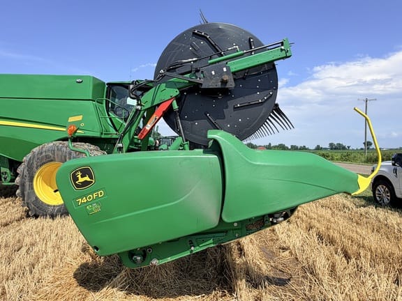 2020 John Deere 740FD Equipment Image0