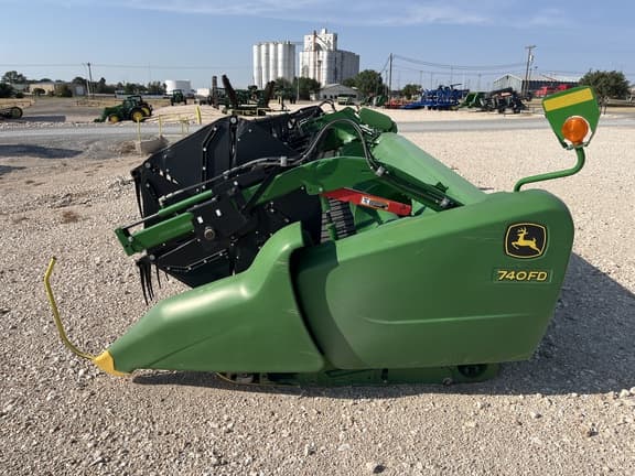 Image of John Deere 740FD equipment image 1