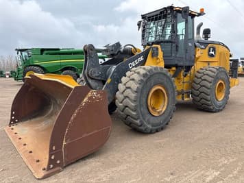 Main image John Deere 744L
