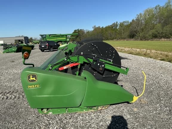 Image of John Deere 745FD equipment image 2