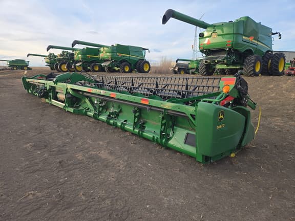 Image of John Deere 745FD equipment image 4