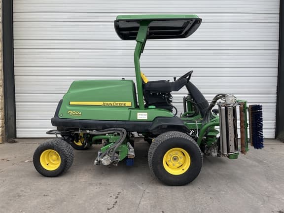 Image of John Deere 7500A equipment image 4