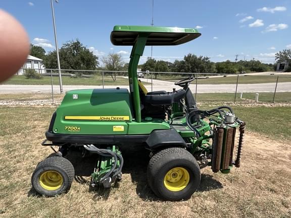 Image of John Deere 7700A equipment image 3