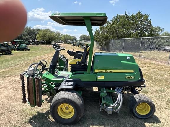 Image of John Deere 7700A equipment image 1