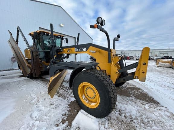 Image of John Deere 772G equipment image 3