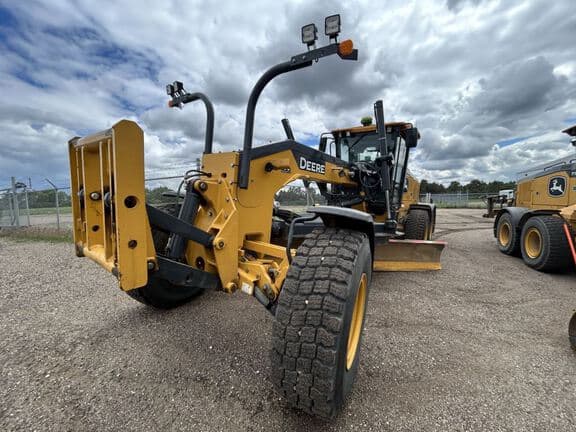 Image of John Deere 772G Primary image