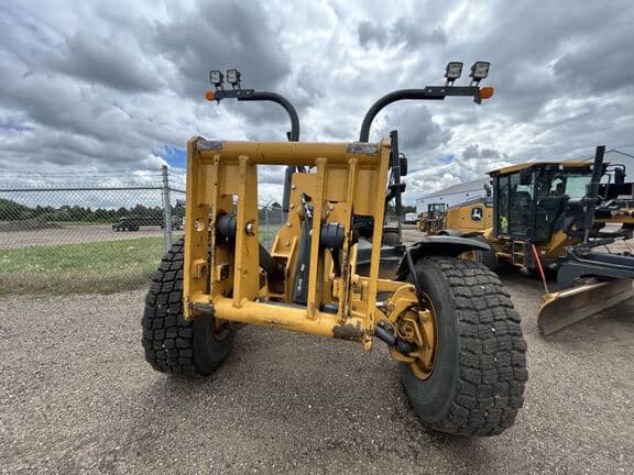 Image of John Deere 772G equipment image 1