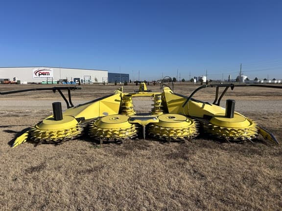 Image of John Deere 778 equipment image 4